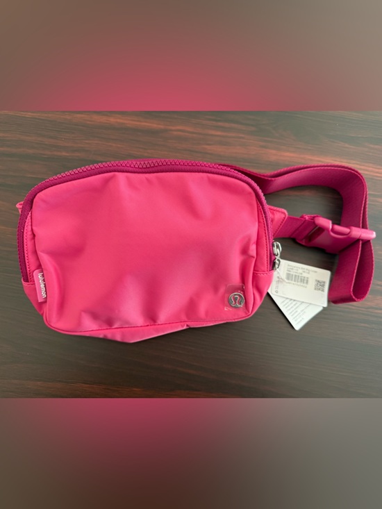 lululemon athletica Handbags - NWT Lululemon Everywhere Belt Bag Large Wild Berry Silver Hardware Nylon New